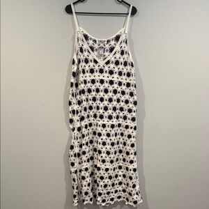 India Boutique Monochrome Crochet Coverup